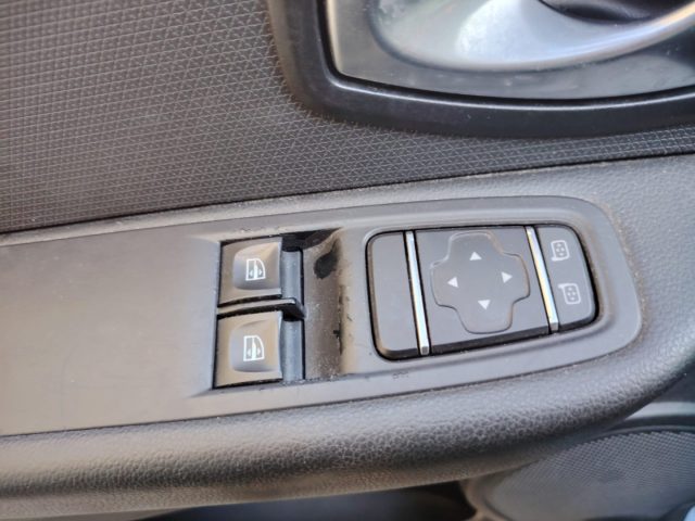 Renault Clio dCi 8V 75 CV Start&Stop 5 porte Energy Intens - foto 4 di 4