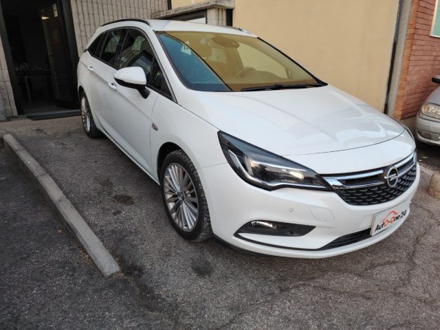 Opel Astra 1.6 CDTi 110CV Start&Stop Sports Tourer Innovation - foto 2 di 4