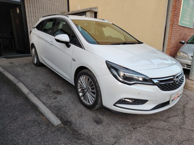 Opel Astra 1.6 CDTi 110CV Start&Stop Sports Tourer Innovation - foto 3 di 4