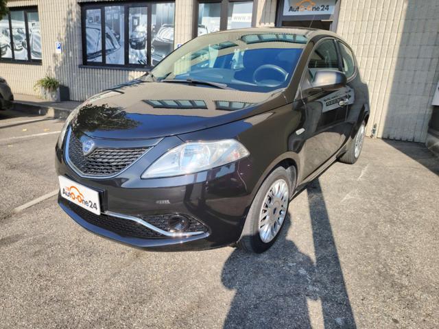 Lancia Ypsilon 1.2 69 CV 5 porte Silver NEOPATENTATI-FINANZIABILE - foto 3 di 4