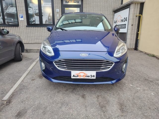 Ford Fiesta 1.1 85 CV 5 porte Titanium NEOPATENTATI - foto 3 di 4