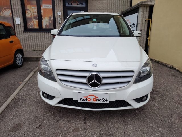 Mercedes-Benz B 180 CDI Premium PREZZO REALE NEOPATENTATI - foto 2 di 4