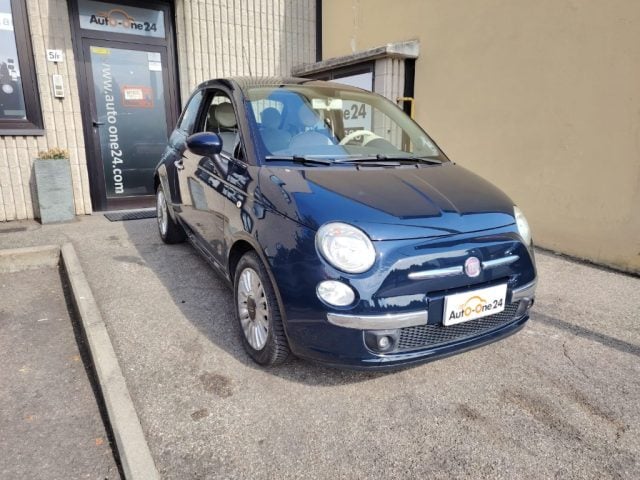 Fiat 500 1.2 Lounge EURO 5 - NEOPATENTATI, del 2010, 119.000 km, in vendita a Bareggio (MI)