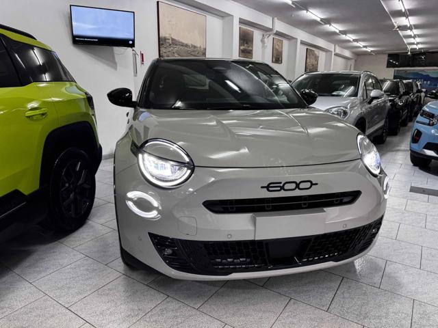 Fiat 600 Hybrid 145 CV DCT MHEV Sport Edizione Milano Corti nuovo a MESAGNE