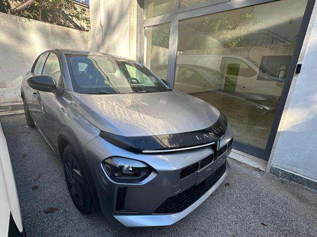 Lancia Ypsilon Hybrid e-DCT - foto 3 di 4