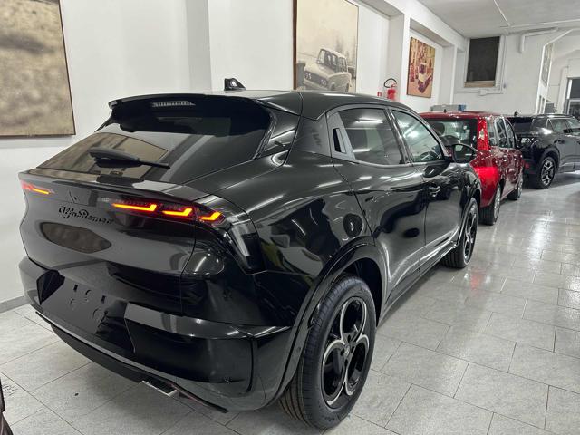 Alfa Romeo Junior TI 1.2 145 CV Hybrid eDCT6 - foto 4 di 11