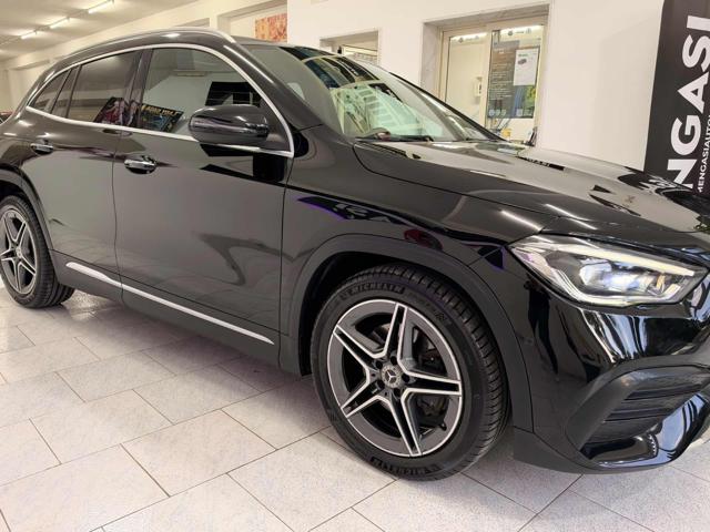 Mercedes-Benz GLA 200 Premium AMG Tetto Apribile Automatic ***FULL*** - foto 2 di 4