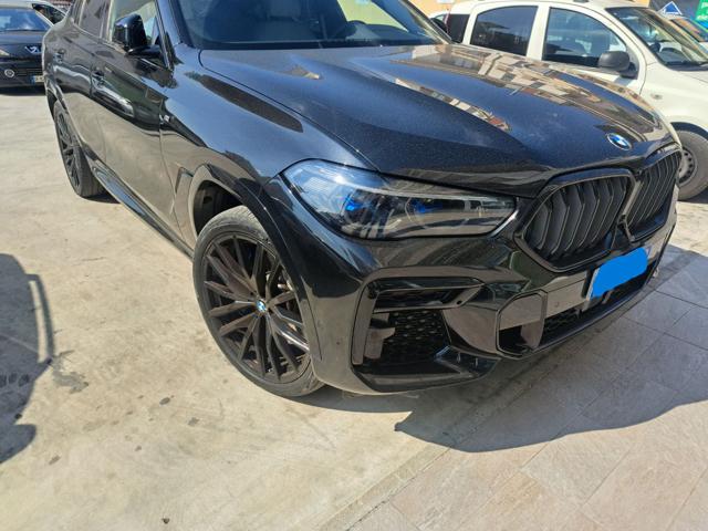 BMW X6 xDrive40d 48V Msport - foto 3 di 4