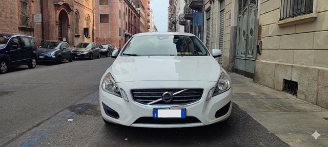 Volvo S60 D2 Kinetic - foto 2 di 4