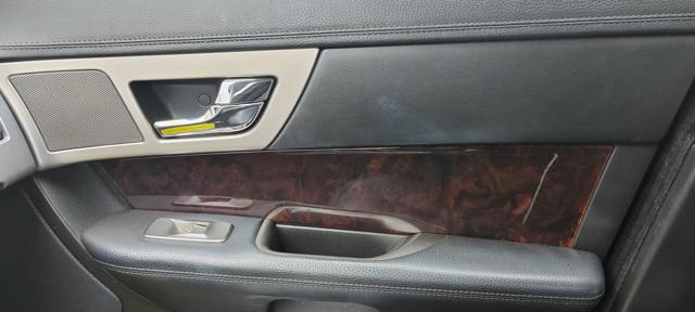 Jaguar XF 2.7D V6 Luxury, del 2008, 240.000 km, in vendita a Torino (TO)
