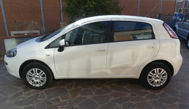 Fiat Punto 1.4 8V 5 porte Natural Power - foto 2 di 4