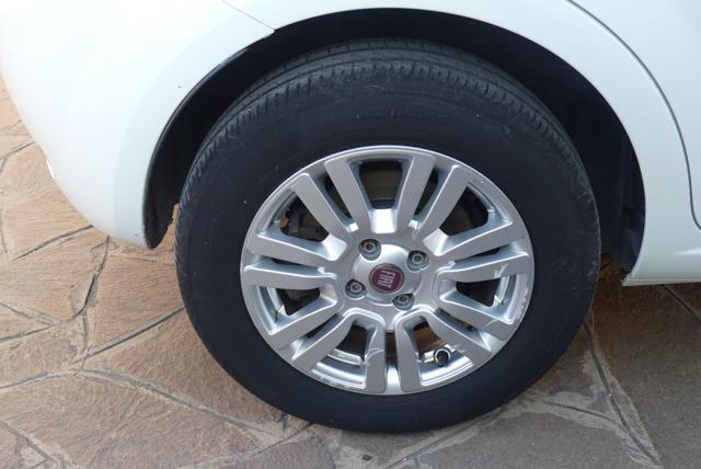 Fiat Punto 1.4 8V 5 porte Natural Power, del 2013, 104.122 km, in vendita a Torino (TO)