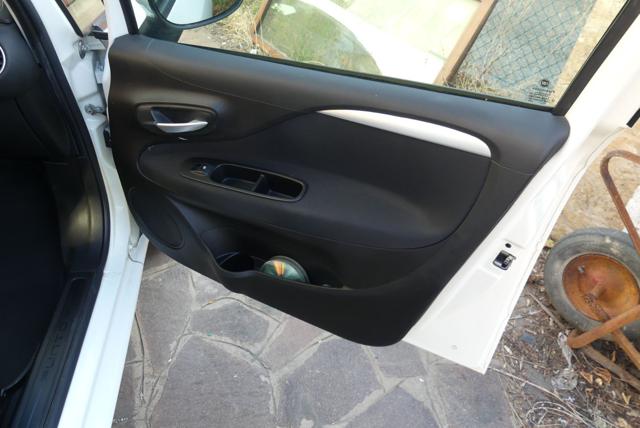 Fiat Punto 1.4 8V 5 porte Natural Power, del 2013, 104.122 km, in vendita a Torino (TO)