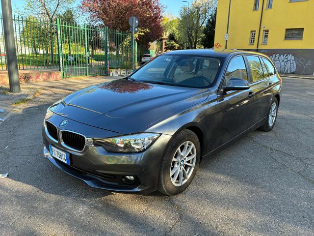 BMW 318 d Touring Business Advantage aut. usato a TORINO