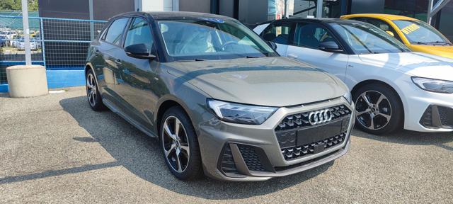 Audi A1 SPB 30 TFSI S tronic S line edition Adrenaline - foto 2 di 4