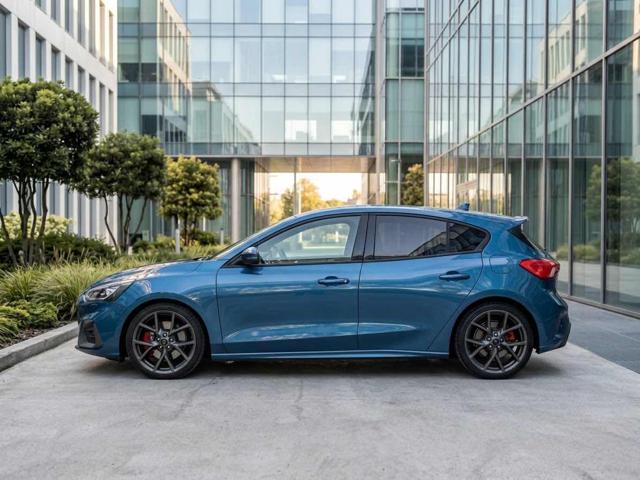 Ford Focus 2.3 EcoBoost 280 CV 5p. ST - foto 2 di 4