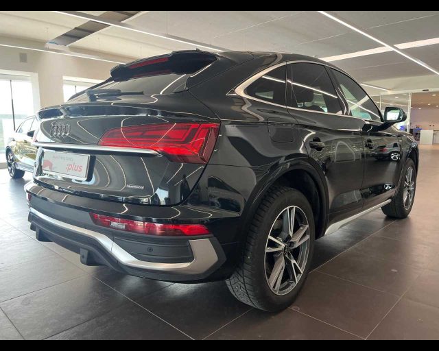 Audi Q5 I Sportback 2021 Sportback 40 2.0 tdi mhev 12V S - foto 2 di 4