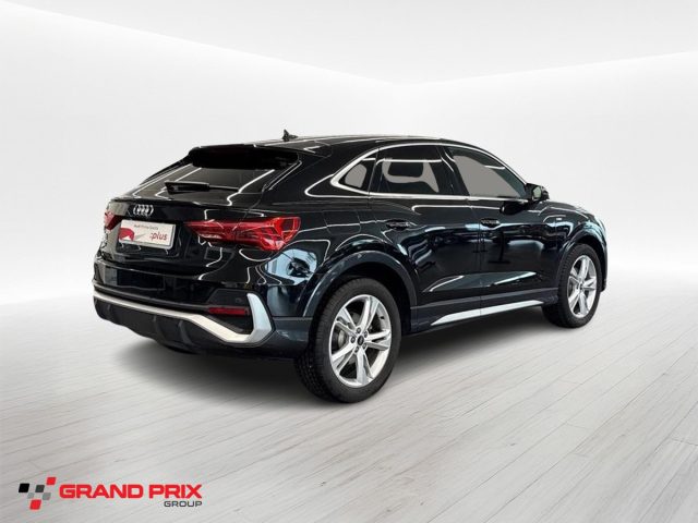 Audi Q3 SPB 35 TDI S tronic S line edition - foto 3 di 4