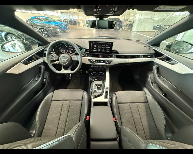Audi A5 TFSI 150 kW S tronic quattro S Line edition, del 2025, 100 km, in vendita a Castenaso (BO)