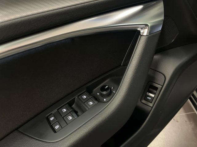 Audi A6 40 2.0 TDI quattro ultra S tronic S line edition usato a CASTENASO