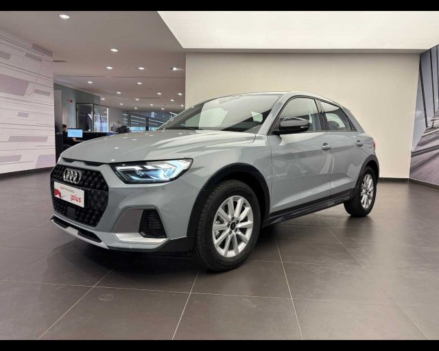 Audi A1 CITYCARVER allstreet 1,0 L3 85/DS8DSG MY 25 usato a CASTENASO