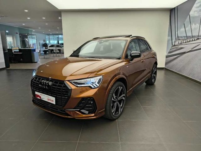 Audi Q3 35 TDI S tronic Identity Black - foto 4 di 4