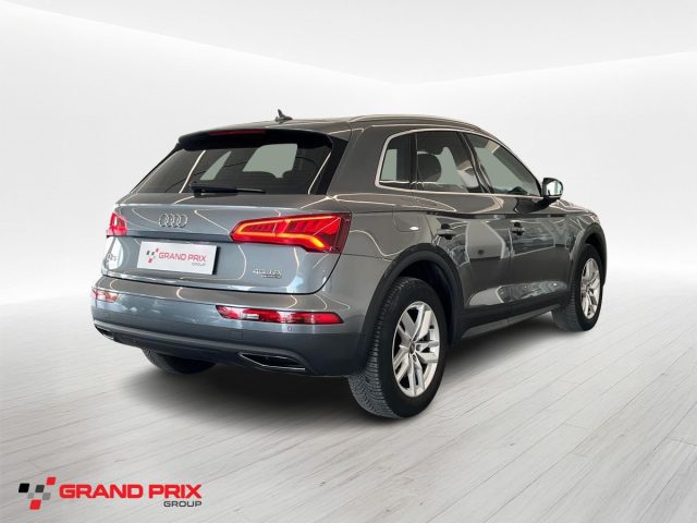 Audi Q5 40 TDI quattro S tronic Business - foto 2 di 4