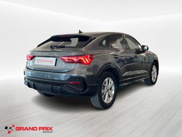 Audi Q3 SPB 35 TDI S tronic S line edition - foto 2 di 19