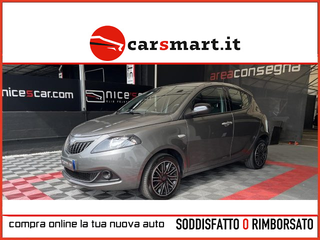 Lancia Ypsilon 1.0 FireFly 5 porte S&amp;S Hybrid Gold usato a PORDENONE
