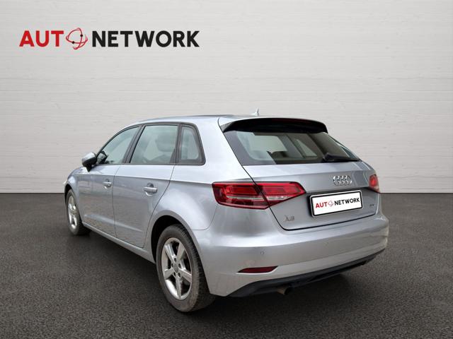 Audi A3 1.6 TDI Business - foto 2 di 4