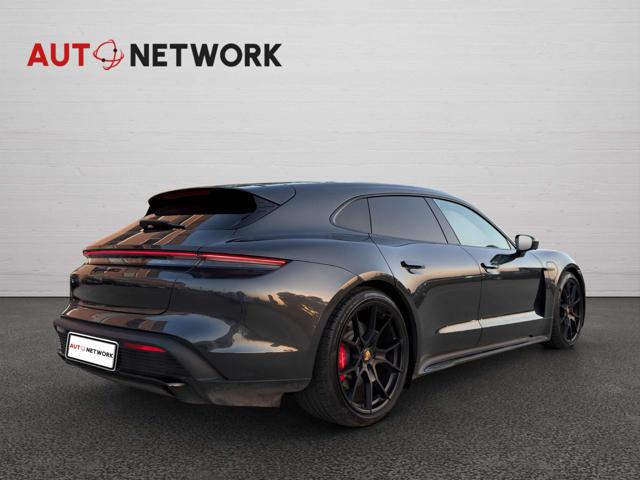 Porsche Taycan GTS Sport Turismo - foto 2 di 4
