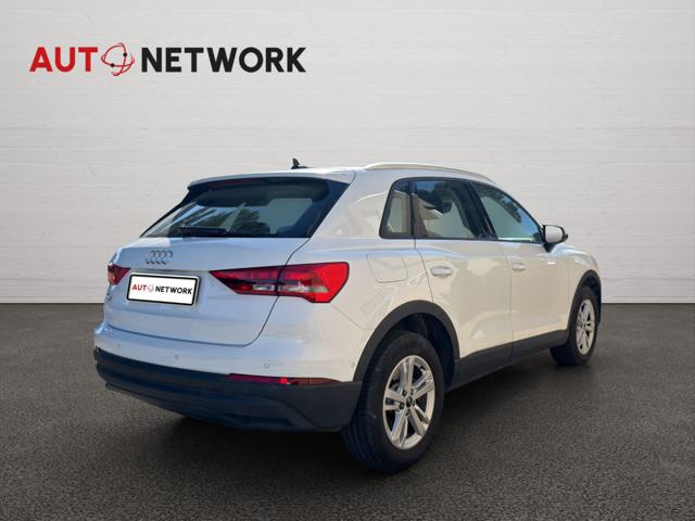 Audi Q3 45 TFSI e S tronic Business - foto 3 di 4