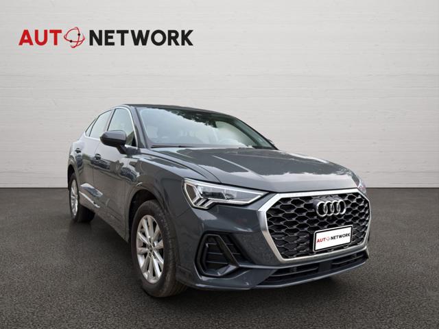 Audi Q3 SPB 45 TFSI e S tronic Business Plus - foto 2 di 4