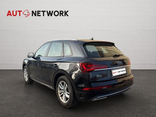 Audi Q5 35 TDI S tronic Business - foto 3 di 4