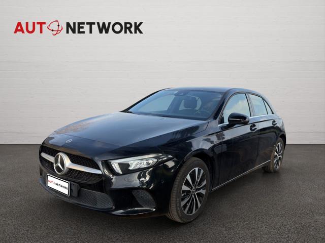 Mercedes-Benz A 250 e hybrid EQ Business Extra - foto 3 di 4