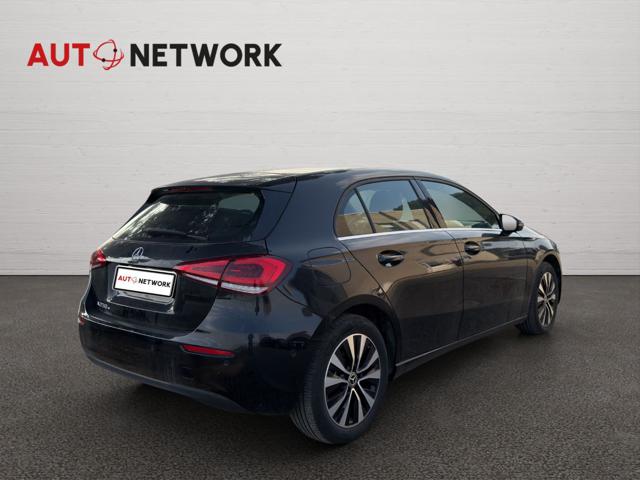 Mercedes-Benz A 250 e hybrid EQ Business Extra - foto 2 di 4
