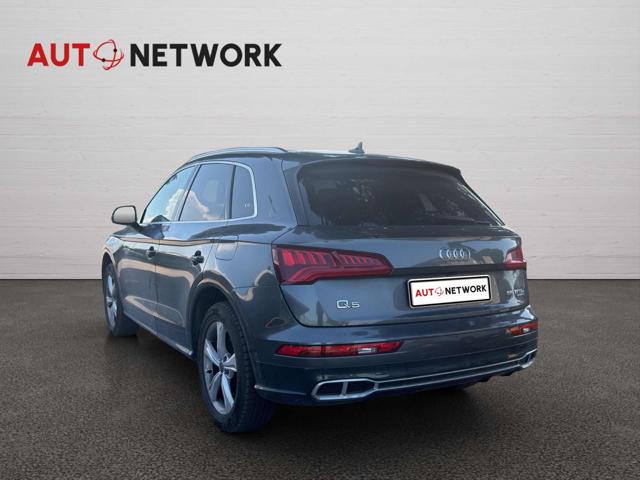 Audi Q5 55 TFSI e quattro S tronic S line plus - foto 2 di 4