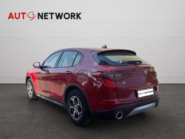 Alfa Romeo Stelvio 2.0 Turbo 200 CV AT8 Q4 Business - foto 2 di 4
