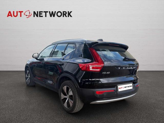 Volvo XC40 T4 Recharge Plug-in Hybrid Inscription Expression - foto 2 di 4
