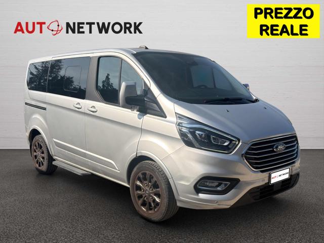 Ford Tourneo Custom Minibus 2.0 EcoBlue 185CV Titanium L1H1, del 2021, 29.500 km, in vendita a Imola (BO)