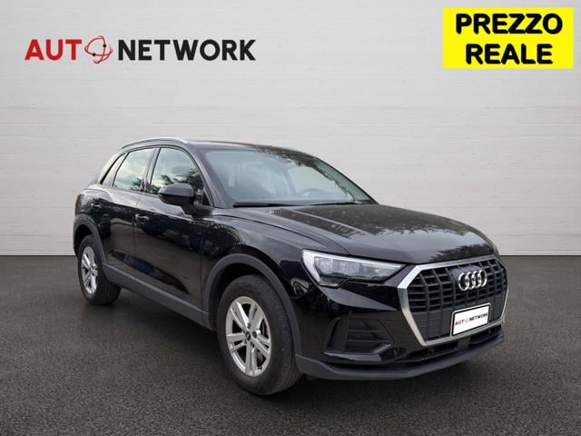 Audi Q3 45 TFSI e S tronic Business, del 2022, 81.383 km, in vendita a Imola (BO)