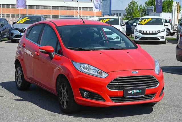 Ford Fiesta 1.4 5p. Bz.- GPL Titanium - foto 2 di 4