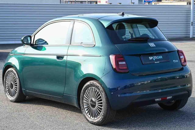 Fiat 500e Berlina 42 kWh La Prima - foto 4 di 4