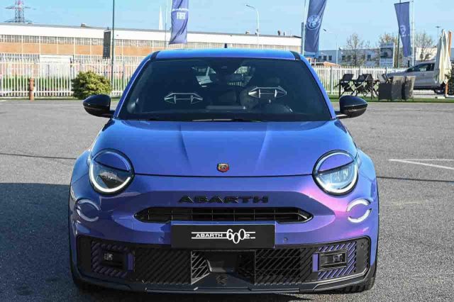 Abarth 600e Scorpionissima - foto 3 di 4