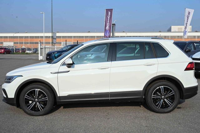 Volkswagen Tiguan 1.5 TSI 150cv DSG Life, del 2022, in vendita a Pianezza (TO)