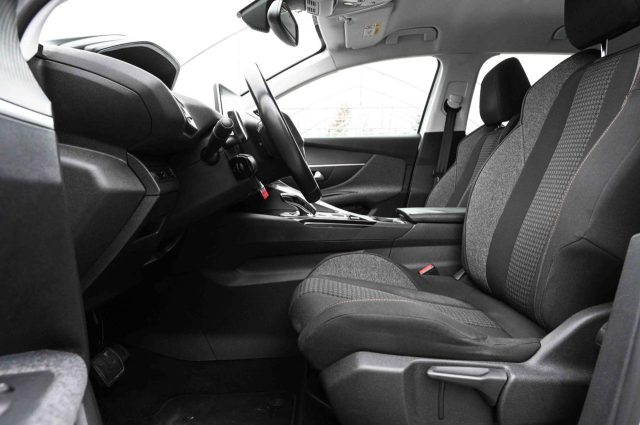 Peugeot 3008 BlueHDi 130 S&S EAT8 Business, del 2018, 138.725 km, in vendita a Pianezza (TO)