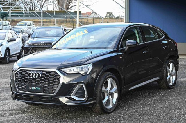 Audi Q3 2.0 35 TDI Quattro S Tronic Line Edition usato a PIANEZZA
