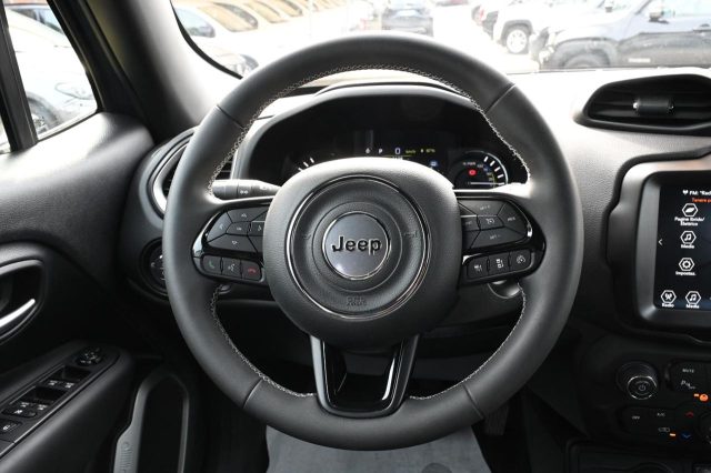 Jeep Renegade 1.3 T4 190CV PHEV 4xe AT6 Limited usato a PIANEZZA