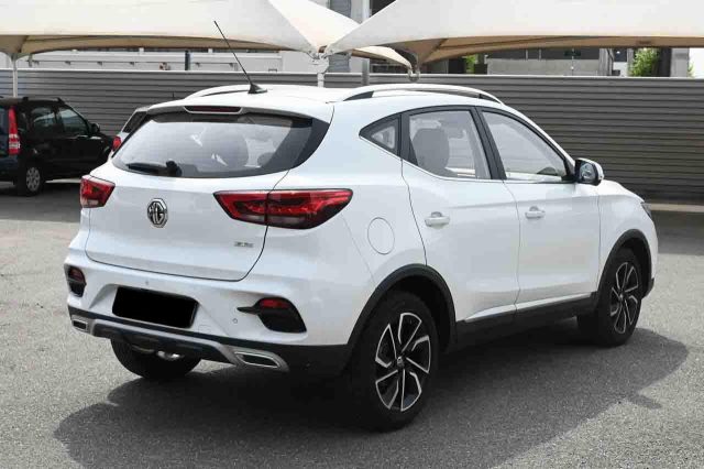 MG ZS 1.5 VTi-tech Luxury, del 2023, 17.696 km, in vendita a Pianezza (TO)