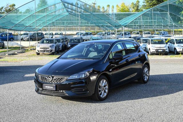 Opel Astra 1.2 Turbo 110CV S&S Business Elegance usato a PIANEZZA